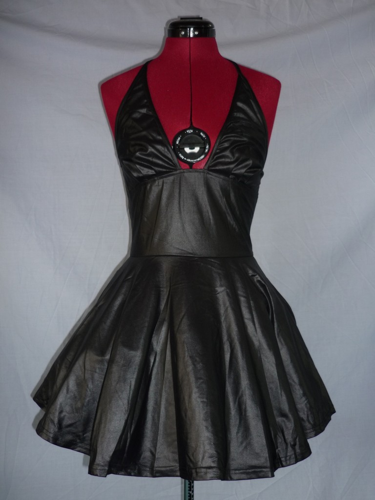 K 41 Schwarzes Tellerrock-Kleid